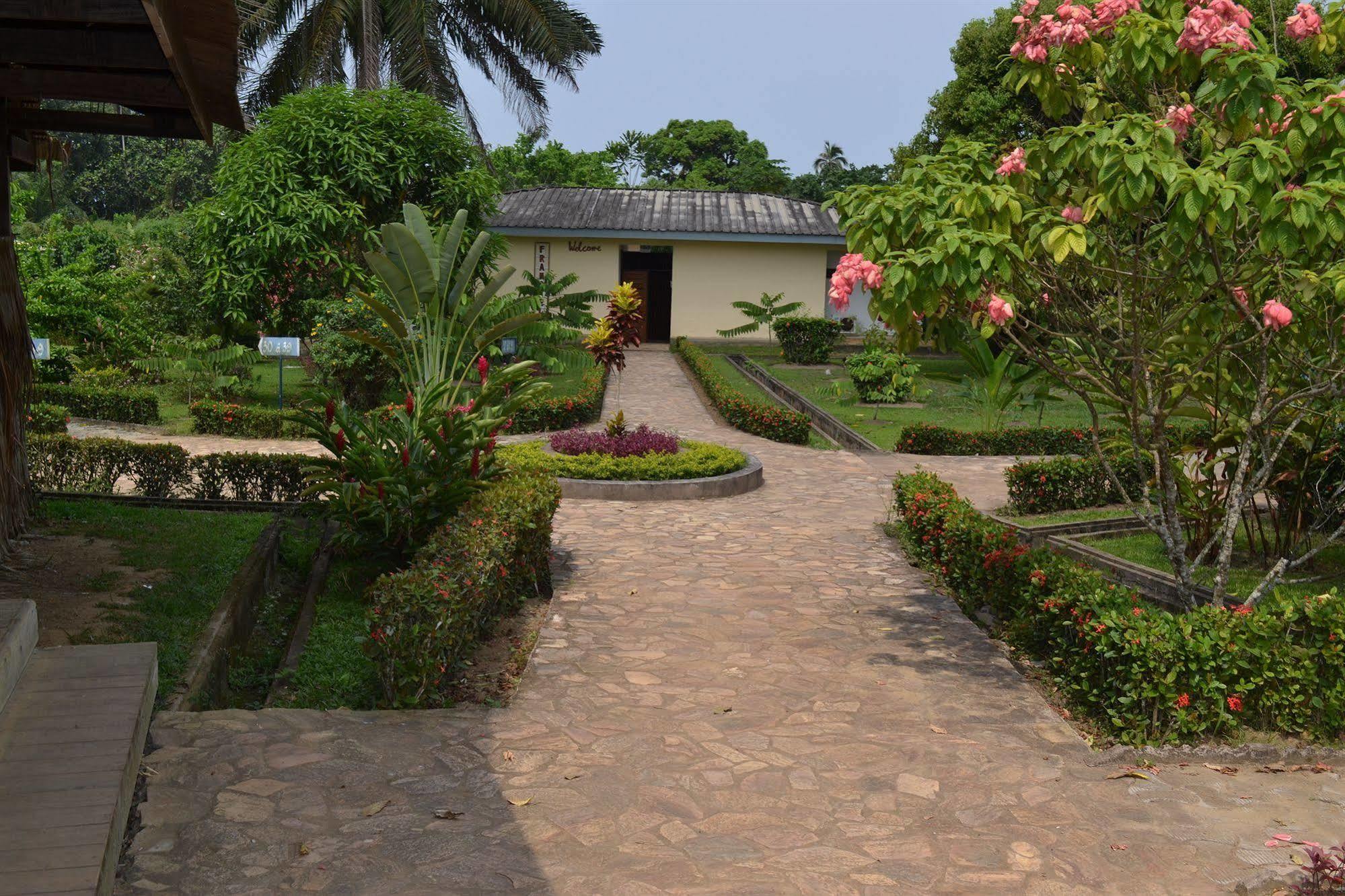 Hotel Framotel Kribi Kültér fotó